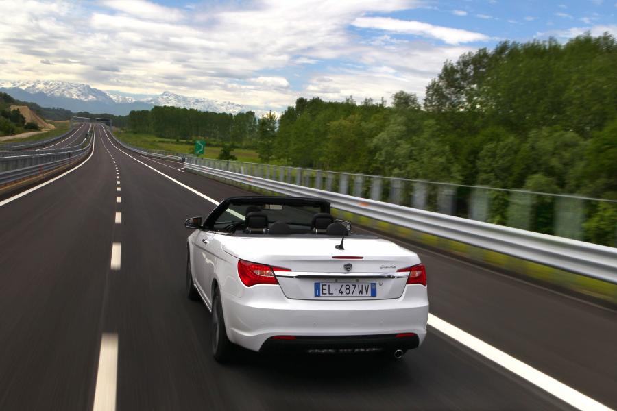  Lancia Flavia Convertible 2012 года  (фото 50 из 92)